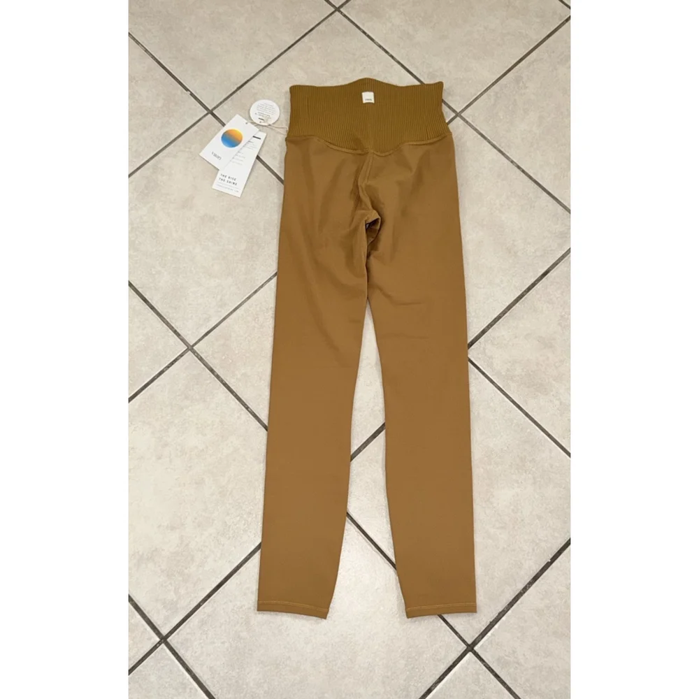 VUORI RIB STUDIO LEGGING 25”DARK GOLDEN COLOR SIZE XS NWT